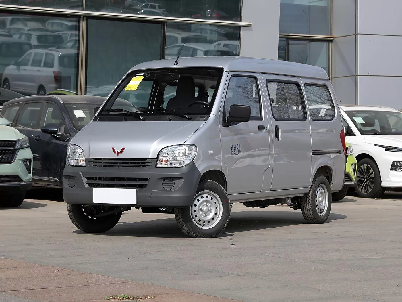 High cost-effective minivans  used small buses