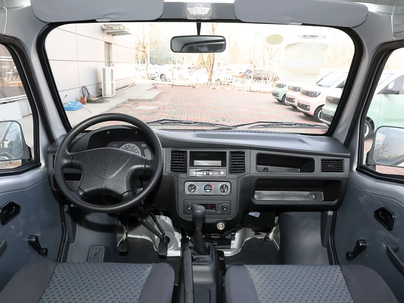 High cost-effective minivans  used small buses