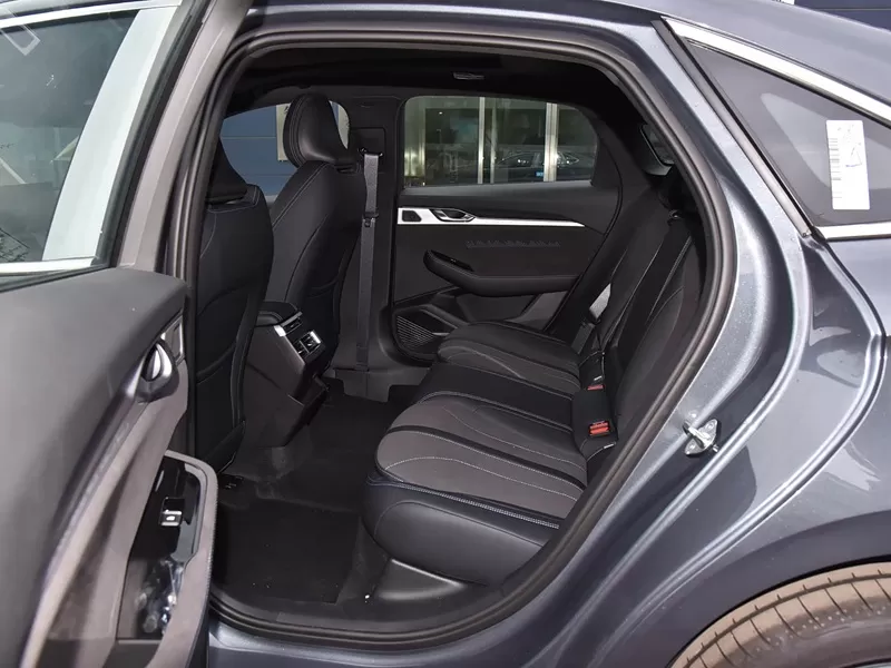 Compre carros usados baratos geely xingrui 2025 China de alta qualidade traficantes de carros