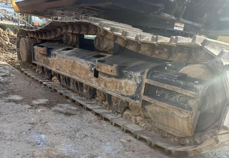 Affordable used Sany SY375H crawler excavator - perfectly meets construction needs