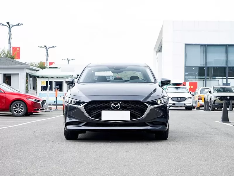 Buy a used Mazda 3 Axela 2023 model from a Chinese auto exporter