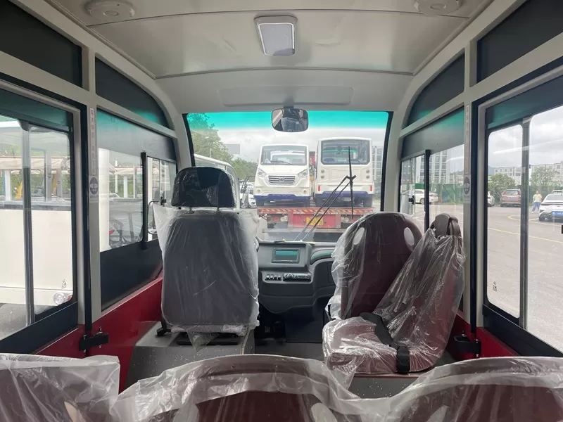 Bulk supply of cheap second-hand electric buses, 17-seat red buses - exported from China