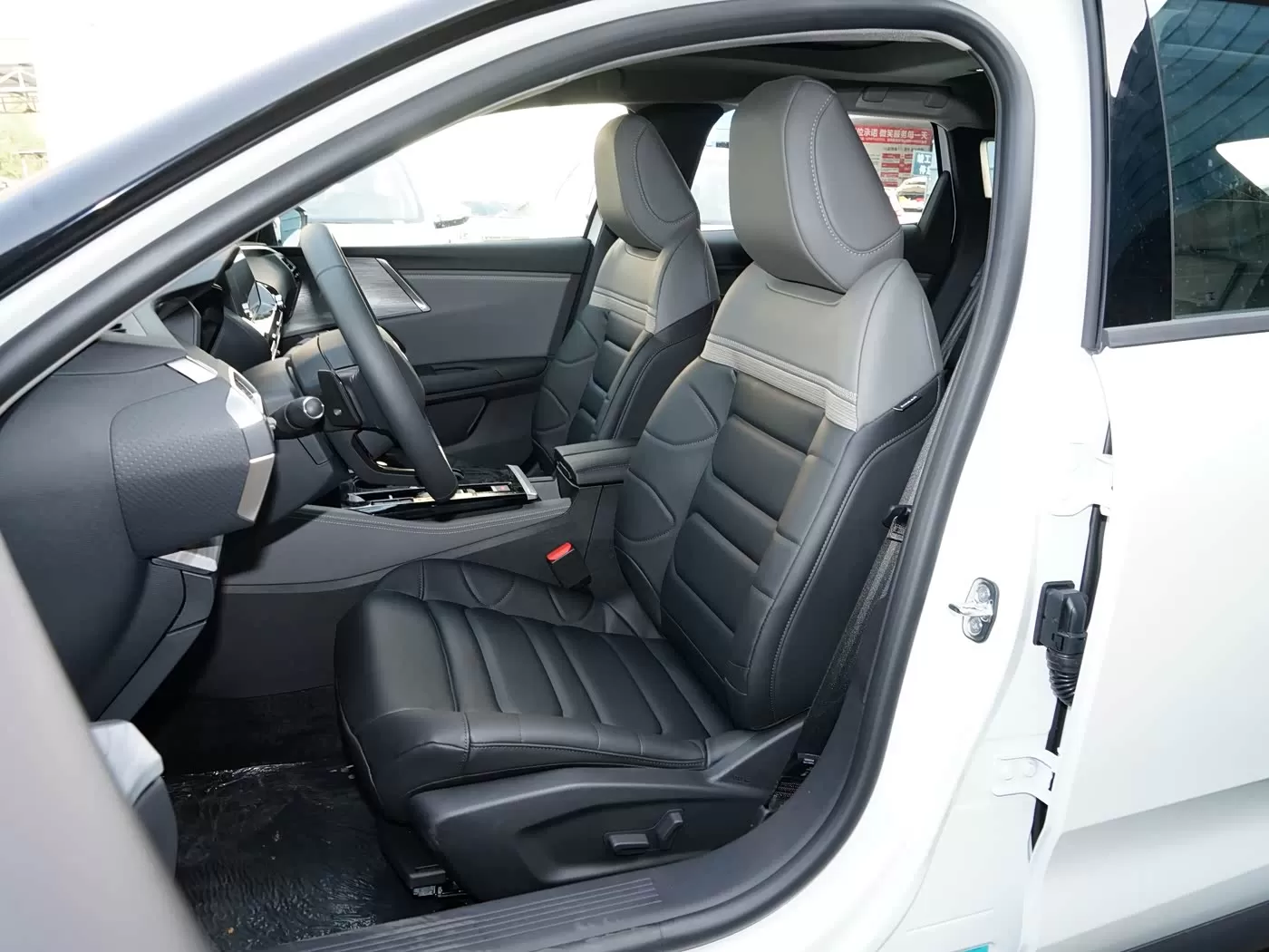 Dongfeng Citroen Versailles C5X Used Car for Sale - Silu Auto Export