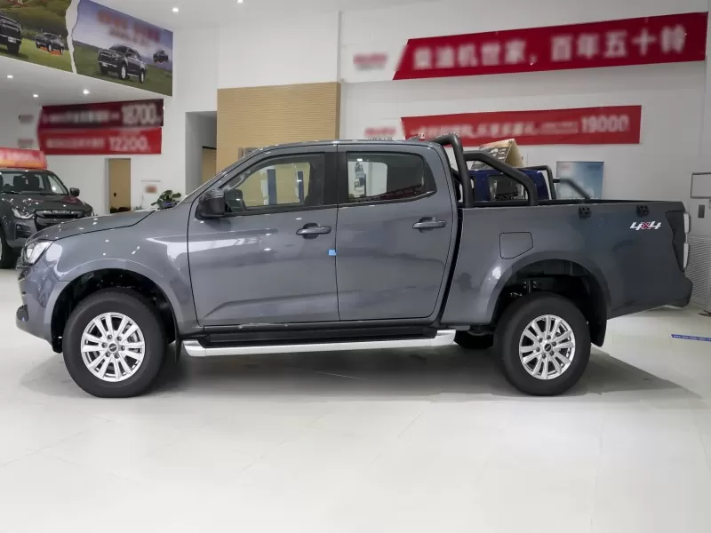 Isuzu Lingtuo Cross-Country 2.5T 4X4 Diesel Pickup - Brand New from China