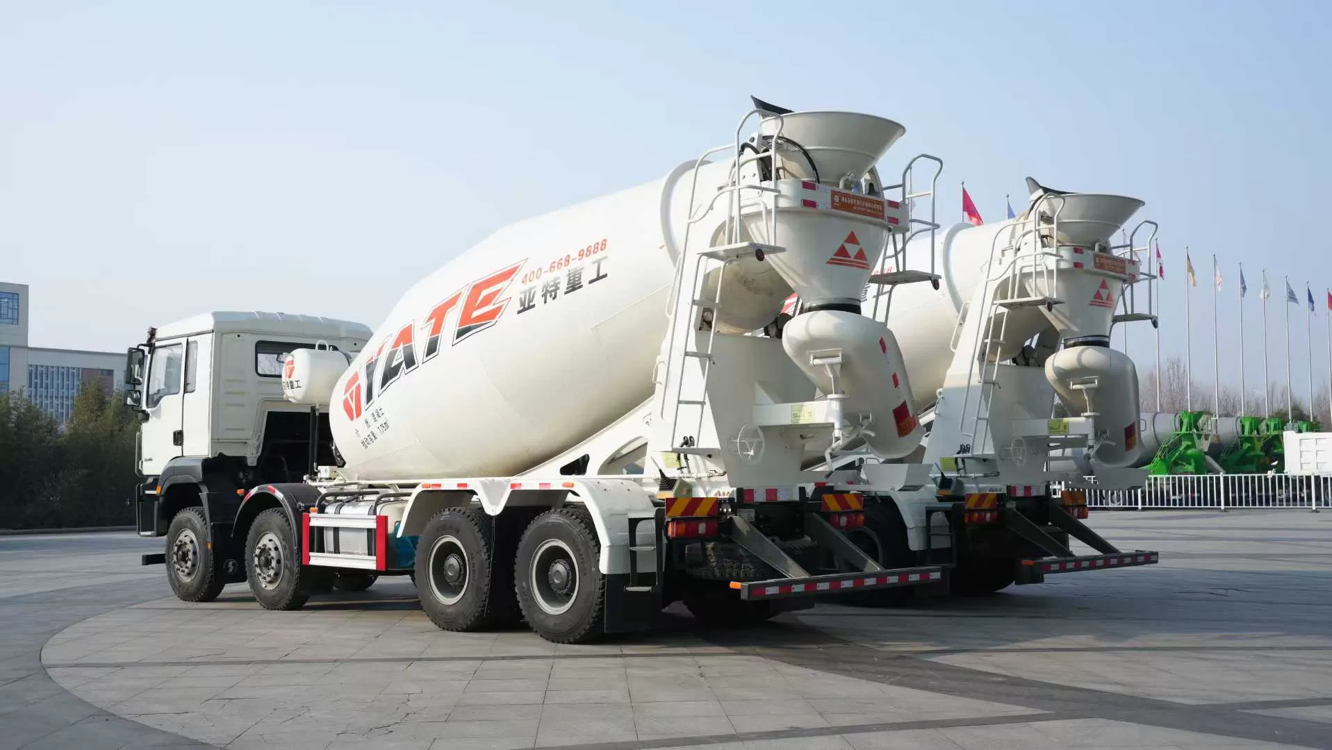 Howo chassis + Heavy Industry 8×4 concrete mixer truck high-quality used vehicle