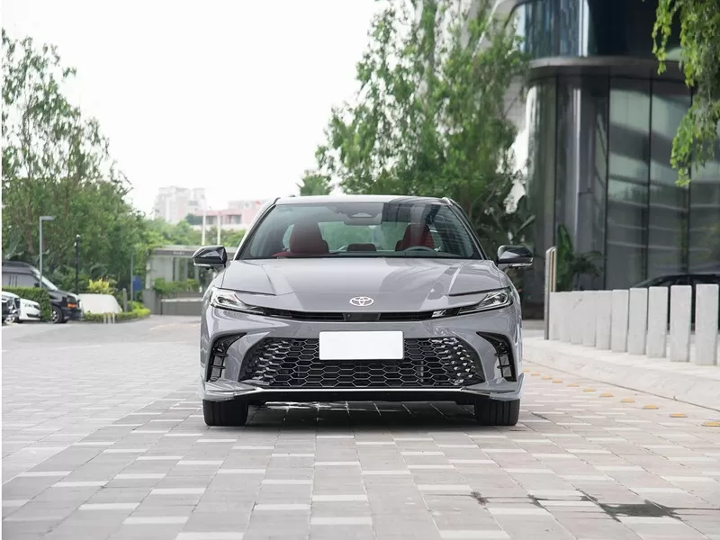 2024 Toyota Camry used hybrid car from China