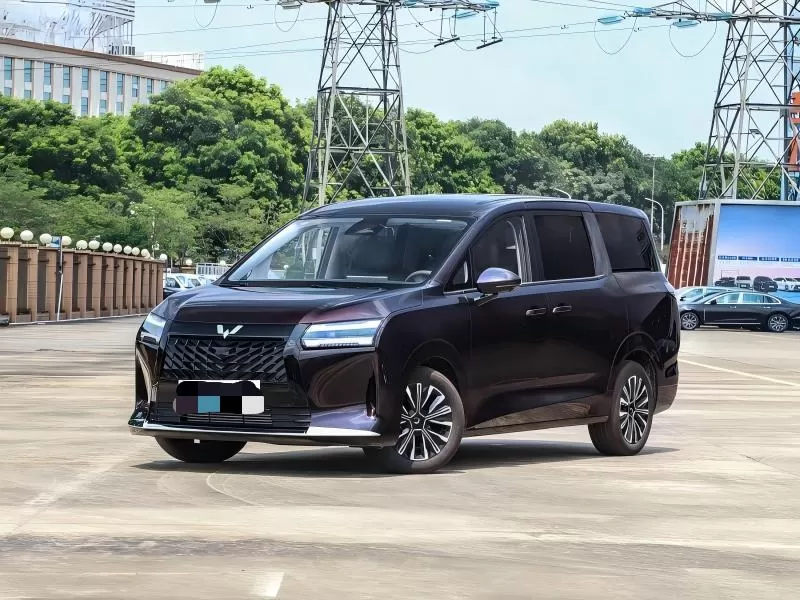 Wuling Starlight 730 2026 1.5T CVT Premium 7-Seat MPV for Family and Passenger Transport
