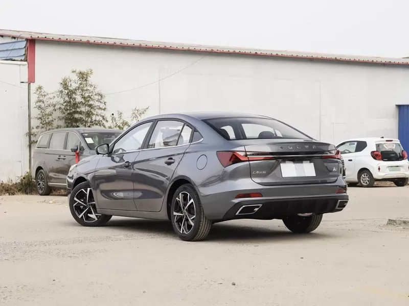 Professional used car exporter Silu offers affordable used Roewe i5