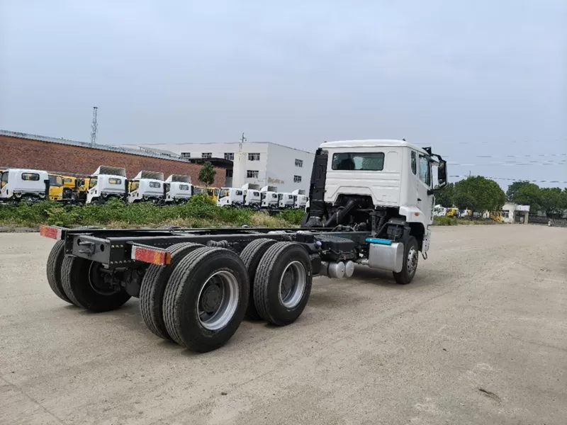 Sinotruk Howo National V tractor Sina Used Car Export