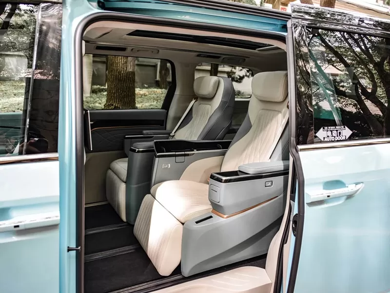 Buy electric used cars SAIC Maxus medium and large MPV Cars from China