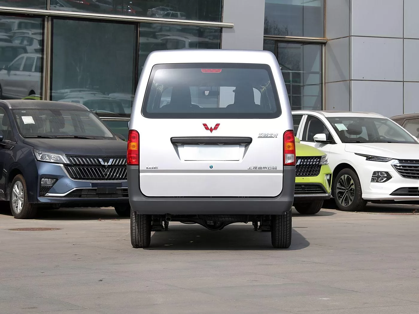 High cost-effective minivans  used small buses