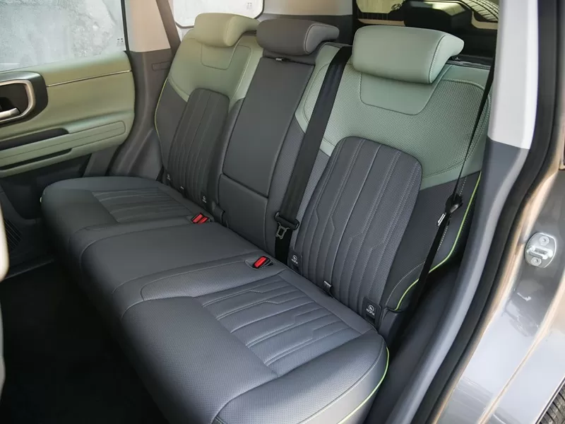 پکن خارج از جاده bj40 2024 2.0t city hunter glory edition suv استفاده شده برای فروش