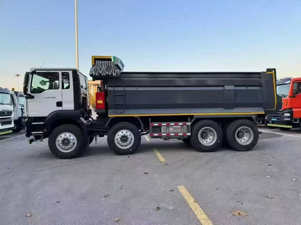 Used high-end heavy-duty engineering dump truck SITRAK G7H 8&times;4