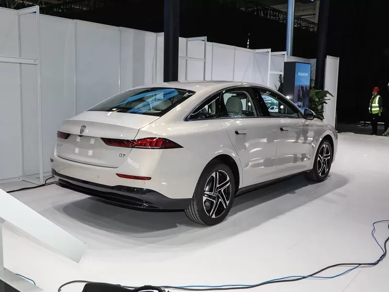 Roewe D7 second-hand electric, good and cheap Chinese electric cars for sale