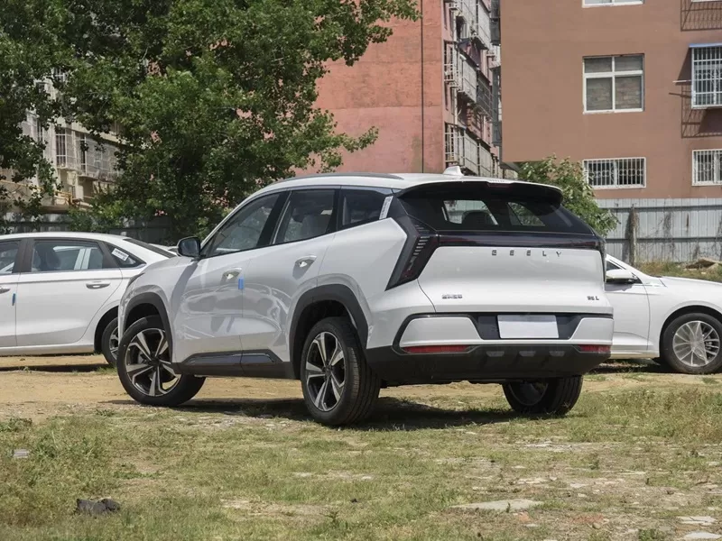 Selling Geely Boyue L used cars China's professional used car exporter