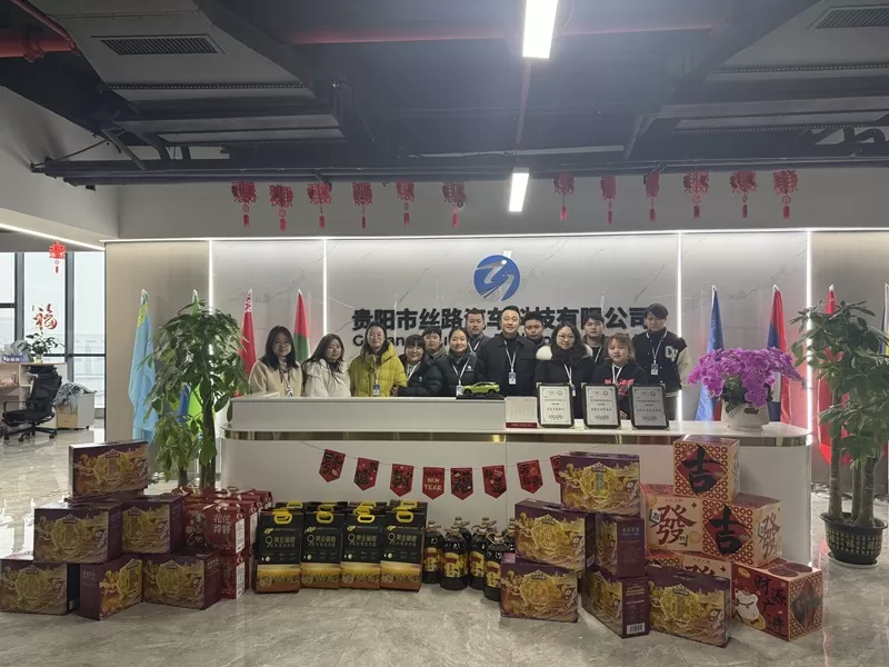 To all Silu Used Car employees With heartfelt gratitude for your hard work, we embark on a new journey together