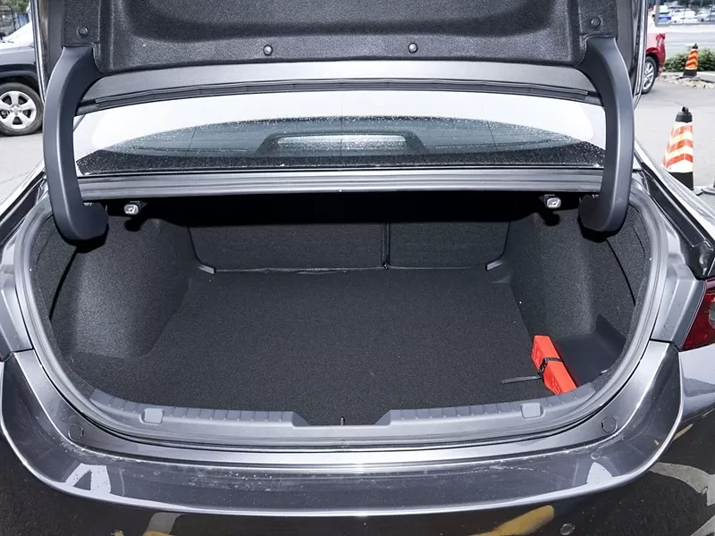Buy a used Mazda 3 Axela 2023 model from a Chinese auto exporter