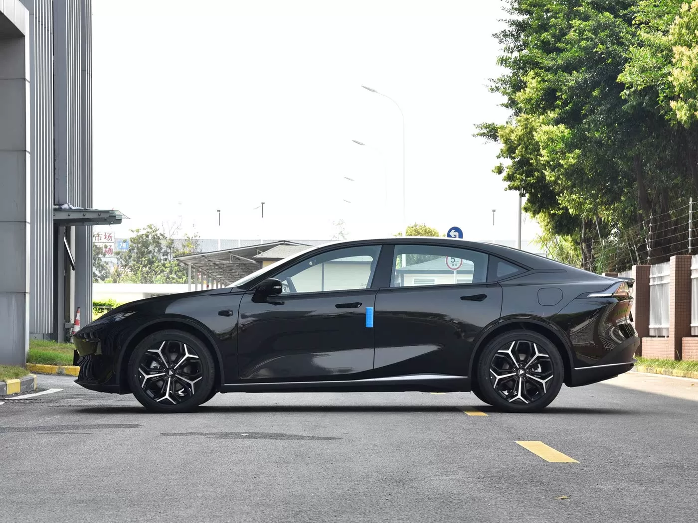 Deepalum L07 extenditur range MMXXV Hybrid vehicles summus qualitas usus export