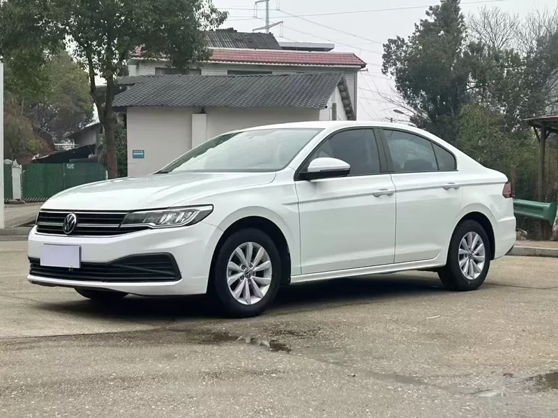 Second-hand 21-model Volkswagen Bora Plus exported from China