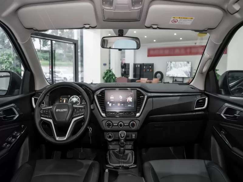 Isuzu Lingtuo Cross-Country 2.5T 4X4 Diesel Pickup - Brand New from China