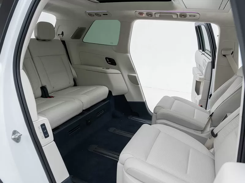 Lynk & Co 900 Large Hybrid SUV Used Export