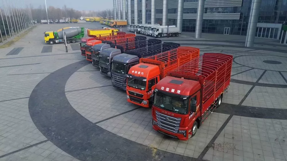 Sinotruk Howo TX7 Pro 4&times;2 Cargo Truck with Slab Structure 250 Horsepower