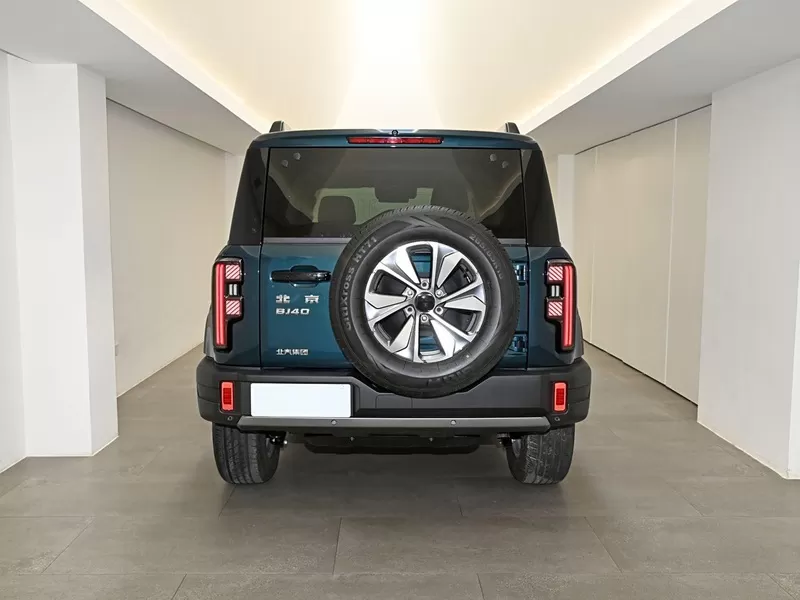 پکن خارج از جاده bj40 2024 2.0t city hunter glory edition suv استفاده شده برای فروش