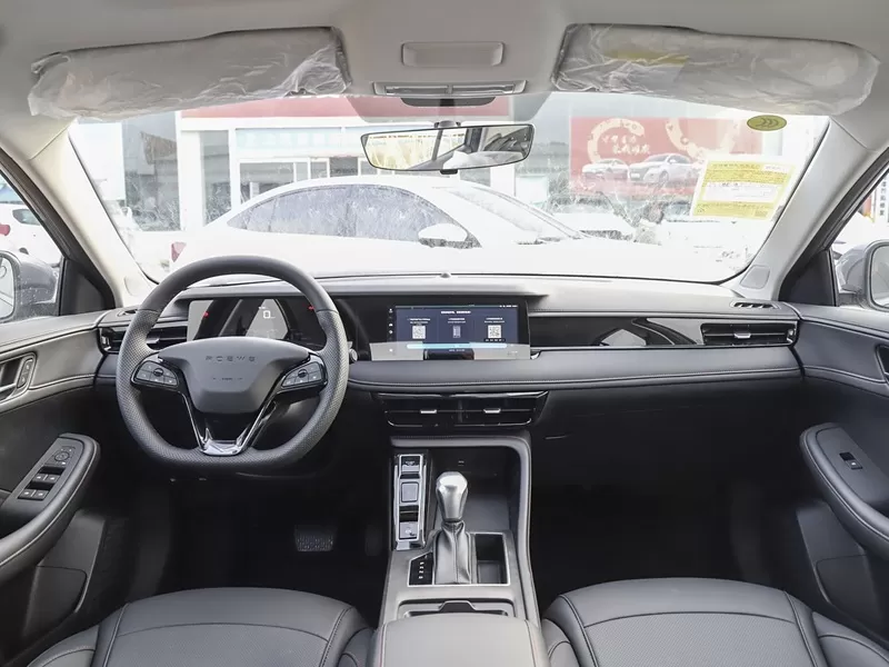 Professional used car exporter Silu offers affordable used Roewe i5
