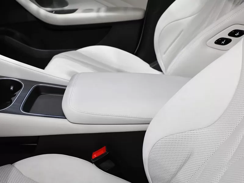Roewe D7 second-hand electric, good and cheap Chinese electric cars for sale