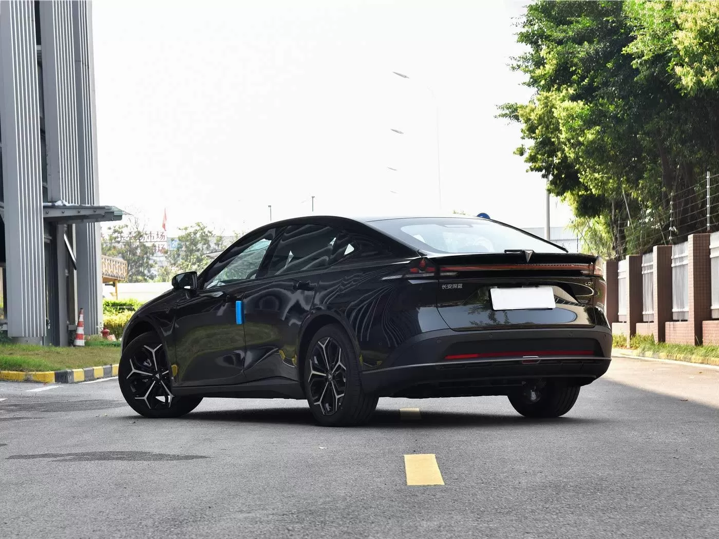 Deepalum L07 extenditur range MMXXV Hybrid vehicles summus qualitas usus export