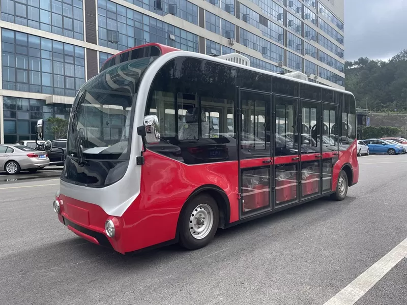 Bulk supply of cheap second-hand electric buses, 17-seat red buses - exported from China