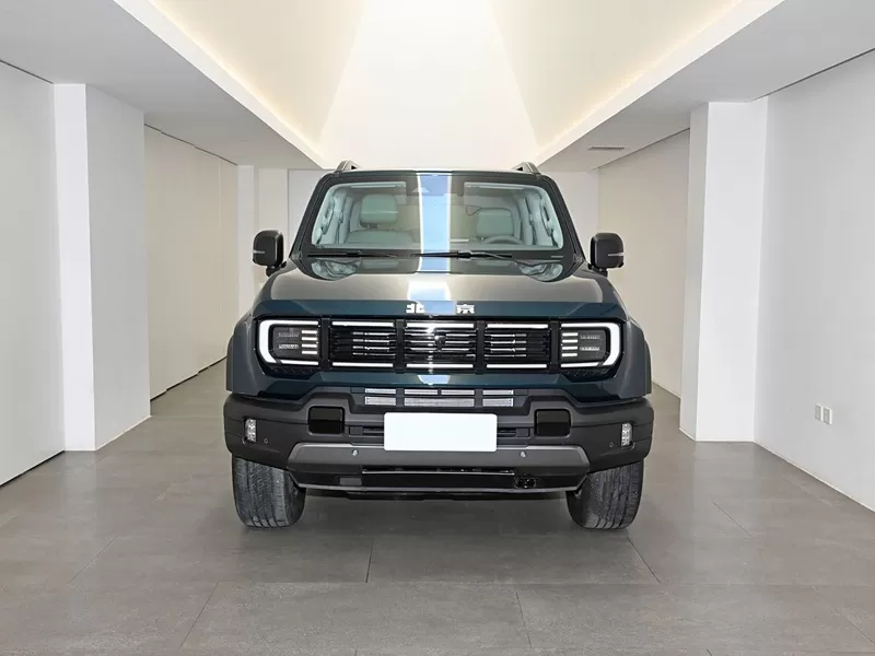 پکن خارج از جاده bj40 2024 2.0t city hunter glory edition suv استفاده شده برای فروش