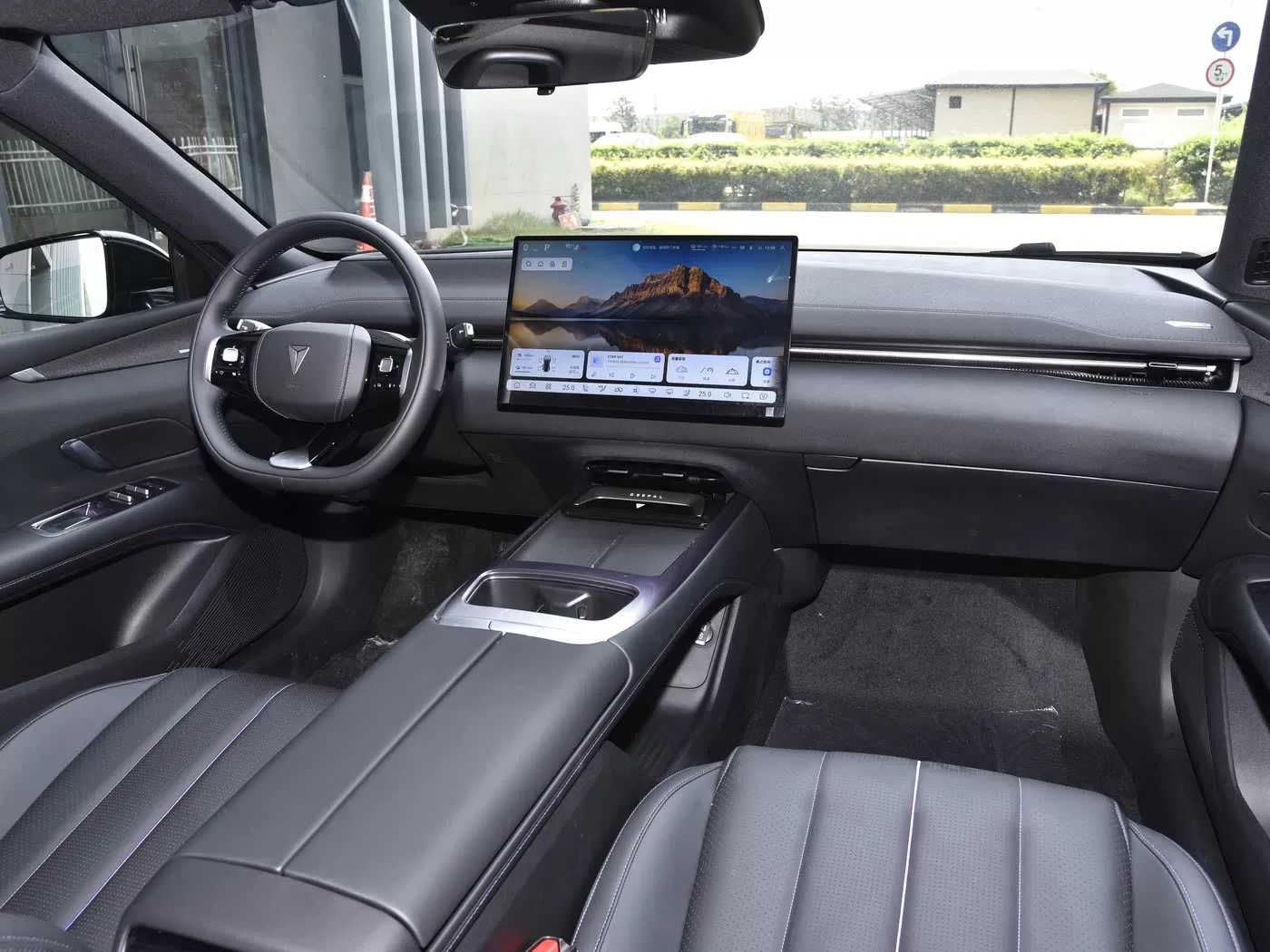 Deepalum L07 extenditur range MMXXV Hybrid vehicles summus qualitas usus export