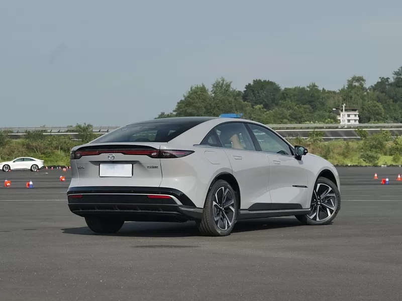 2024 Mazda EZ-6 Pure Electric Vehicle Chinese Auto Export