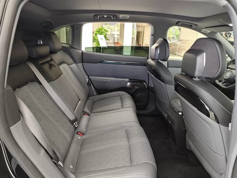 Zeekr 7x 2025 SUV pure électrique neutre - Les grossistes de voitures d'occasion professionnelles et les acheteurs B2B