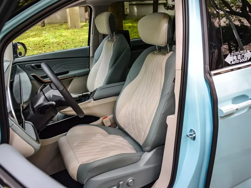 Buy electric used cars SAIC Maxus medium and large MPV Cars from China