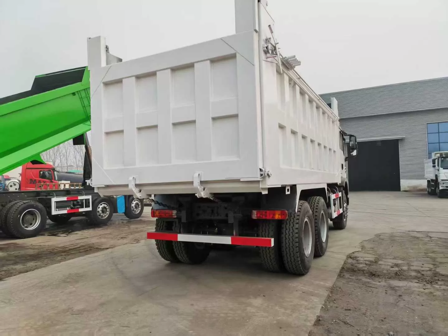 Sinotruk Howo TX 6&times;4 Engineering Dump Truck