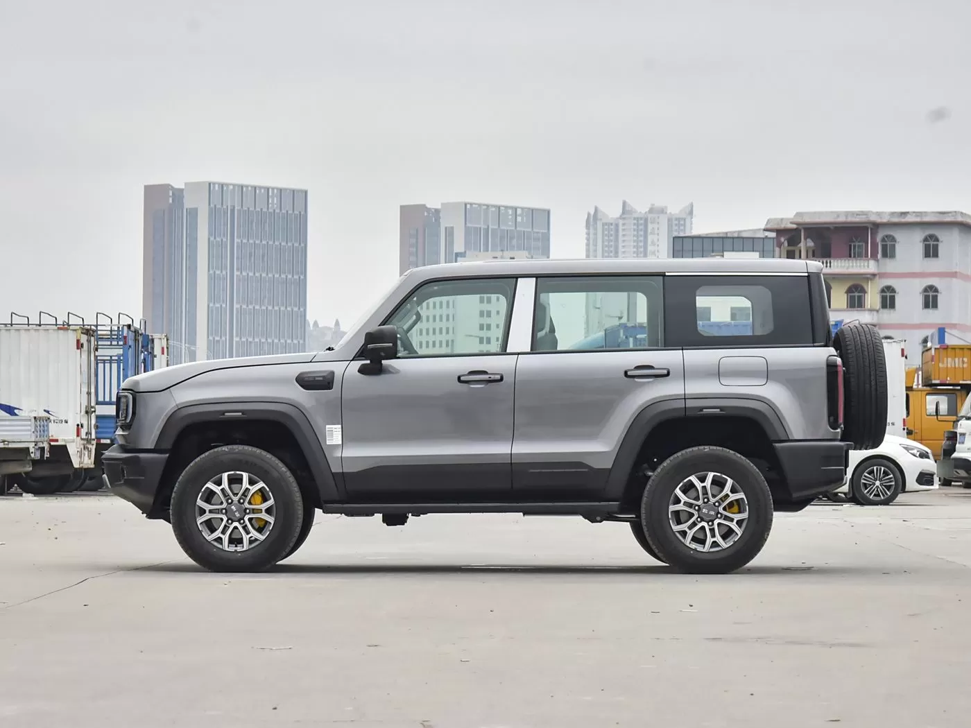 پکن خارج از جاده bj40 2024 2.0t new city hunter edition نسخه عالی نسخه suv برای فروش