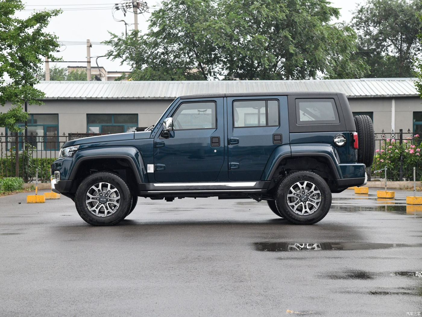 Beijing BJ40 2023 2.0D 2.3T 2.0T automatic Four-wheel drive